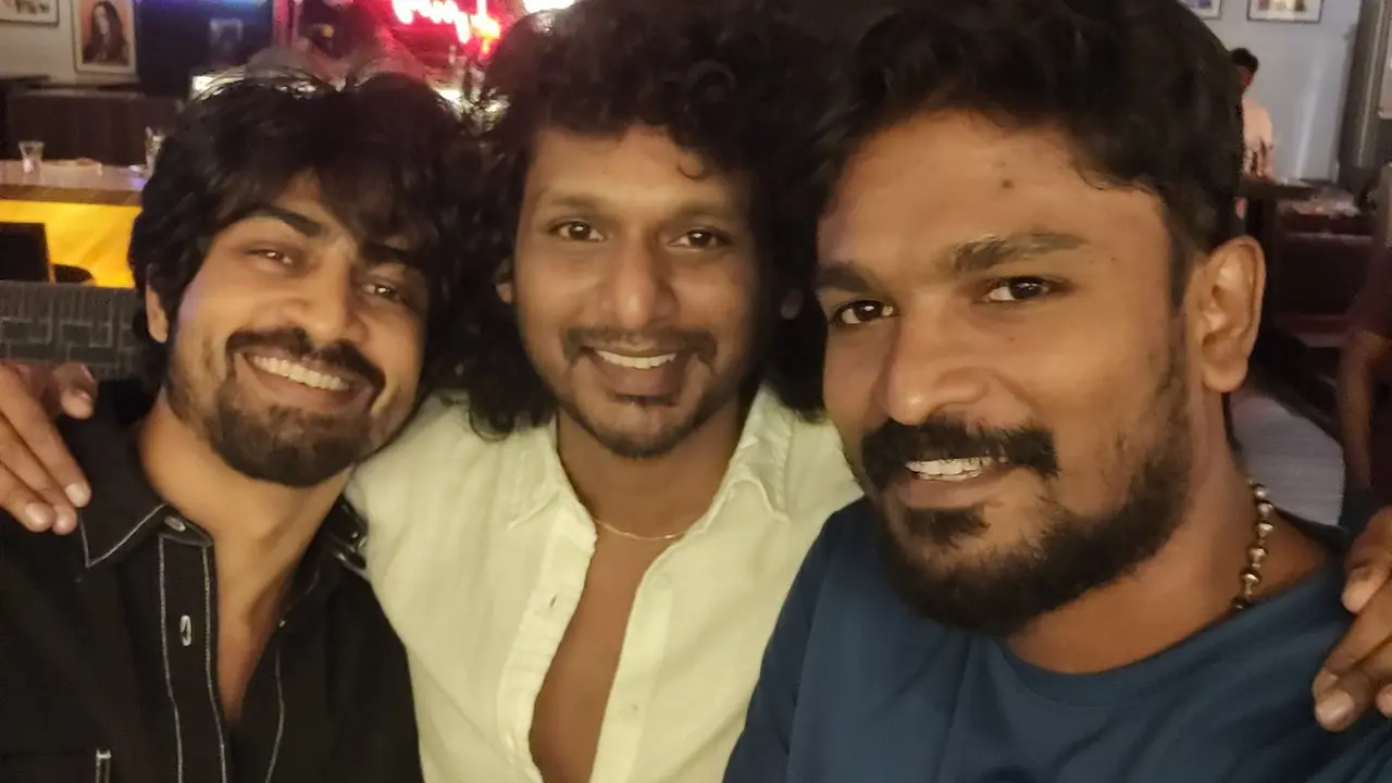 Lokesh Kanagaraj Celebrates His 38th Birthday With Ratha Kumar, Arjun Das; Cuts LCU-themed Cake Lokesh Kanagaraj