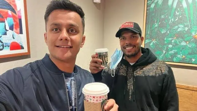 'Never wish Kohli or Dhoni': Netizens lash out at MBA Chaiwala over post with Umesh Yadav Netizens lash out at MBA Chaiwala over post with Umesh Yadav