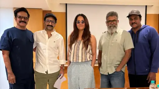 Pushpa 2: Fahadh Faasil's Photo From Script-reading Session With Sukumar Goes Viral Pushpa