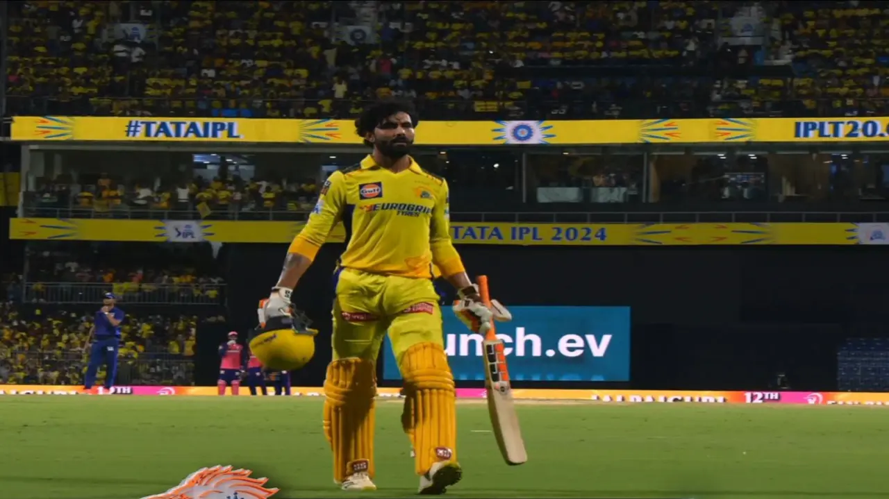 CSK vs GT: Ravindra Jadeja given out for obstructing the field; Did he willingly cheat? Ravindra Jadeja