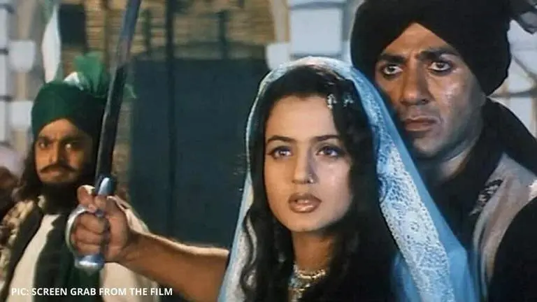 'Gadar: Ek Prem Katha' dialogues will take fans down the memory lane; check them out Gadar: Ek Prem Katha