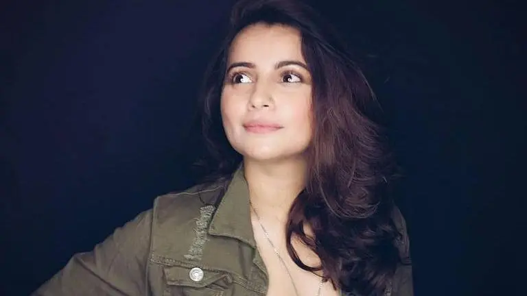 Vandana Joshi calls her father 'the most important person'; wears his watch on special day Priyanshu Painyuli