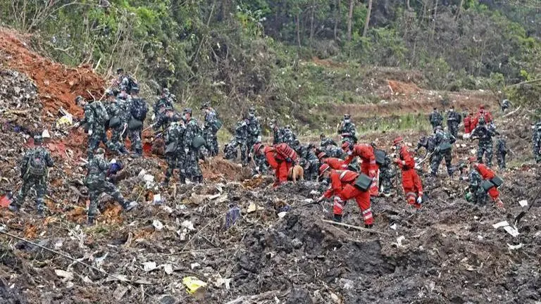 China plane crash: Search ops at site suspended amid rain China plane crash: Search ops at site suspended amid rain