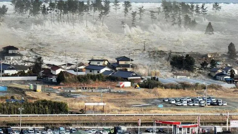 2004 Tsunami: 17 years on, here's how India has bettered its preparation against disasters 2004 Indian Ocean Tsunami
