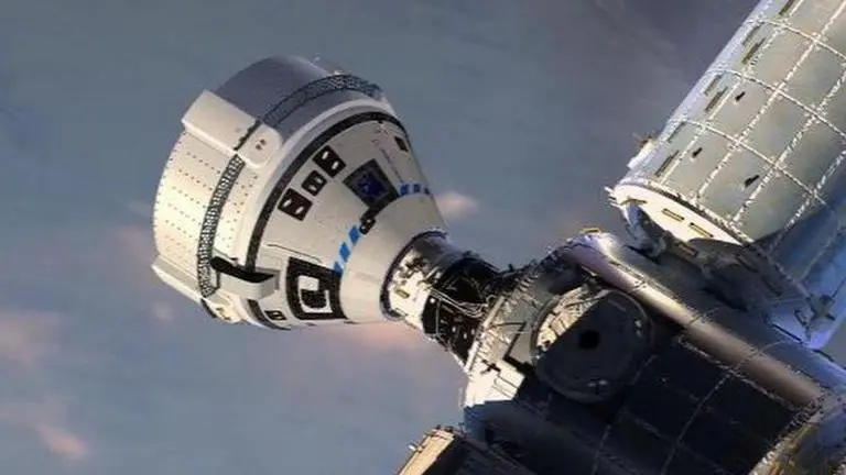 International Space Station & Boeing's Starliner captured in incredible pics from Earth International Space Station