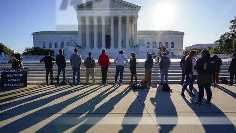 Court rules against Arkansas' Israel boycott pledge law A federal appeals court on Friday ruled that Arkansas' law requiring state contractors to pledge not to boycott Israel is unconstitutional.