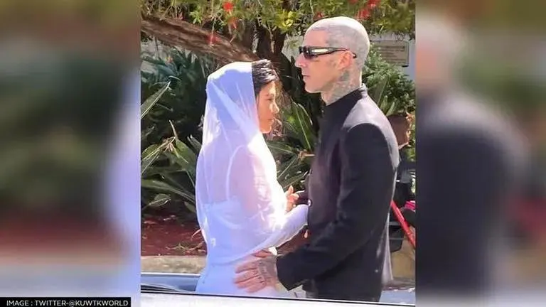 Kourtney Kardashian-Travis Barker's wedding preparations begin; couple hosts dinner party Kourtney Kardashian