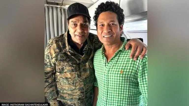 Sachin Tendulkar teases Virender Sehwag as he meets 'Veeru' Dharmendra; see post Sachin Tendulkar