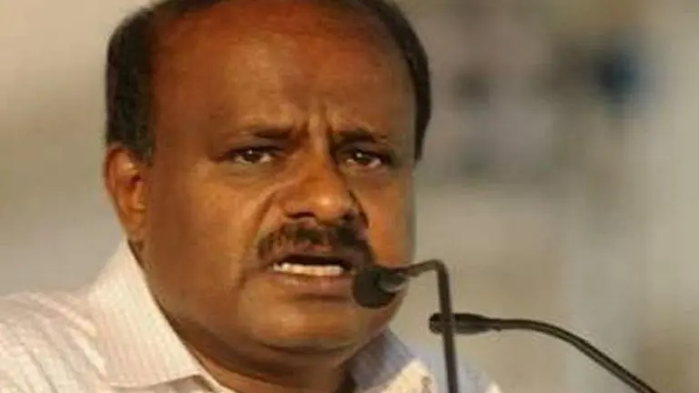 Kumaraswamy challenges Siddaramaiah to build regional party & win 10 seats