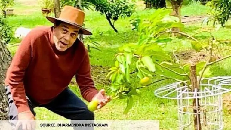 Dharmendra wonders “Corona kab jaye gi? in latest post; then reveals the answer himself! dharmendra