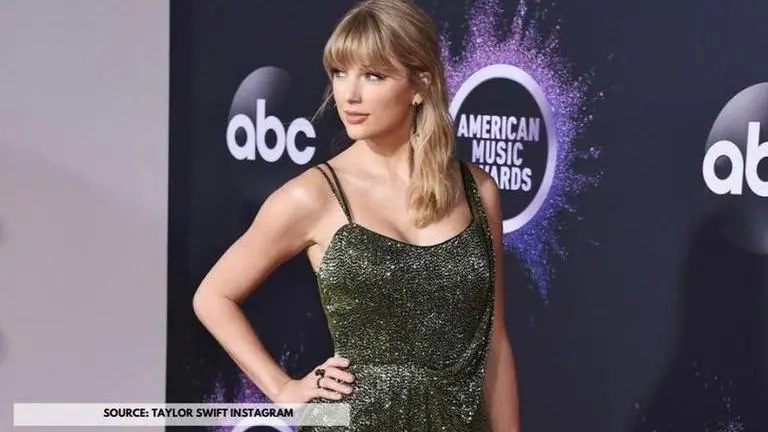 Twitterati claims Taylor Swift's 'Dorothea' is about Selena Gomez, fans are shook taylor swift