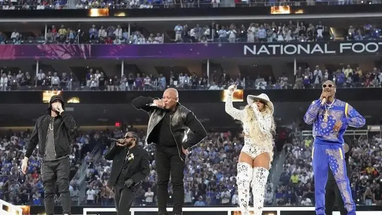 Dr Dre, Snoop Dogg, Eminem, Mary J Blige give most entertaining Super Bowl half-time show Dr Dre