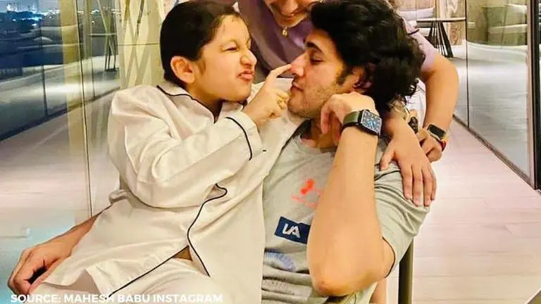 Mahesh Babu's daughter Sitara shocked, says "never imagined" 100 days of home school mahesh babu