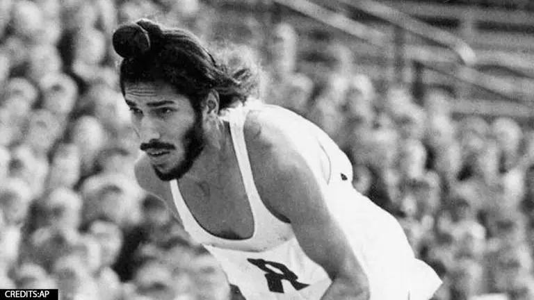 Pause, rewind, play: When Milkha Singh earned India its first Commonwealth gold; watch Milkha Singh