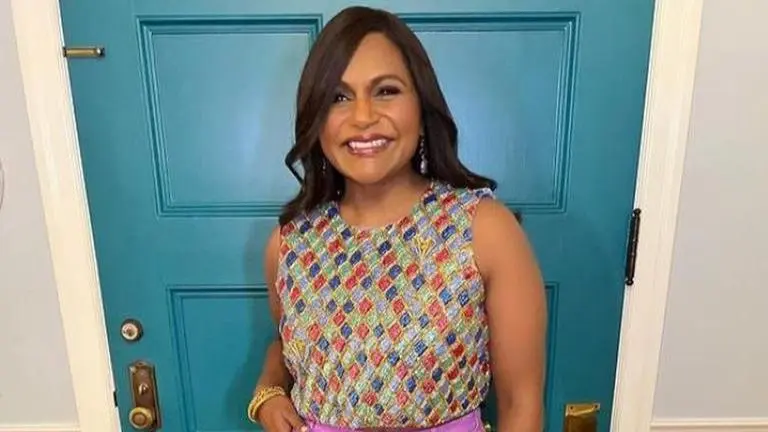 Mindy Kaling says she celebrates 'cool Hindu holidays' being half Bengali, half Tamil mindy kaling