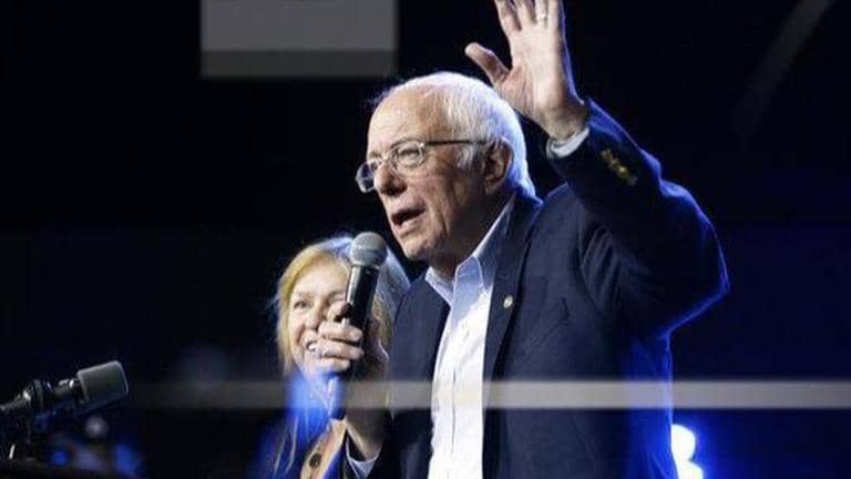 Sanders holds rally ahead of Super Tuesday | Republic World