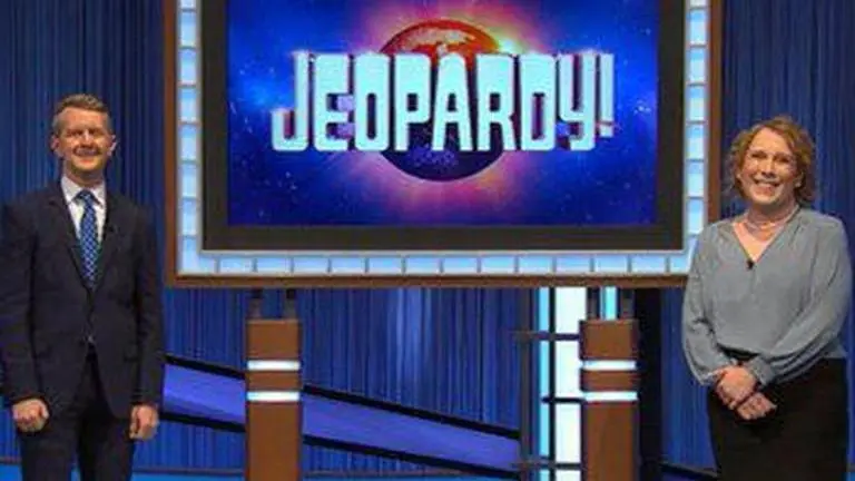 What happened to 'Jeopardy!' Champion Amy Schneider tonight? All about her winning streak jeopardy, jeopardy winners