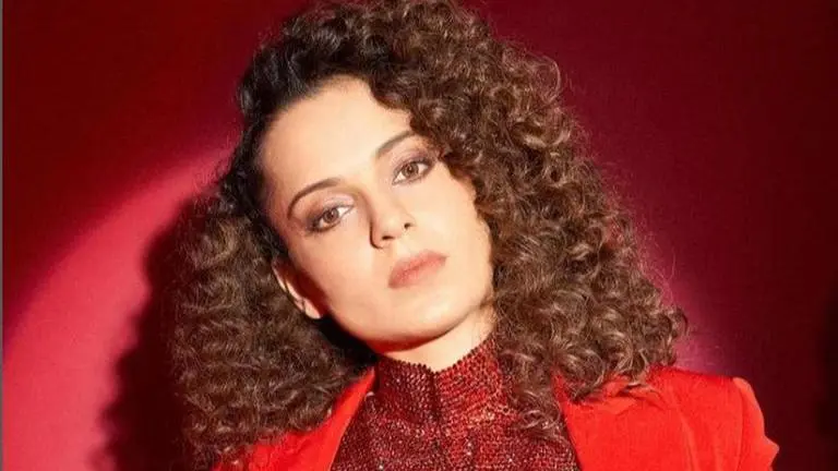 Kangana Ranaut reveals many in B'wood 'don't want to praise' her; says Kiara an exception Kangana Ranaut