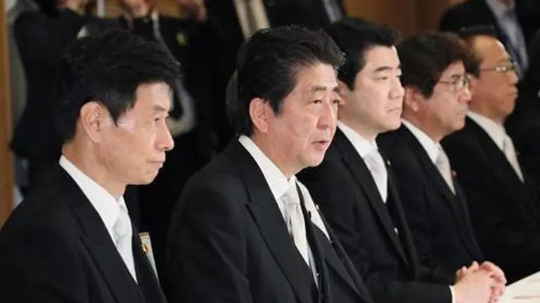 Tokyo may rise alert to highest level after recent surge in COVID-19 cases