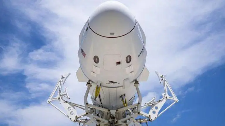 SpaceX rolls out Falcon 9 with Dragon capsule for NASA- Axiom Space's Ax-1 mission SpaceX