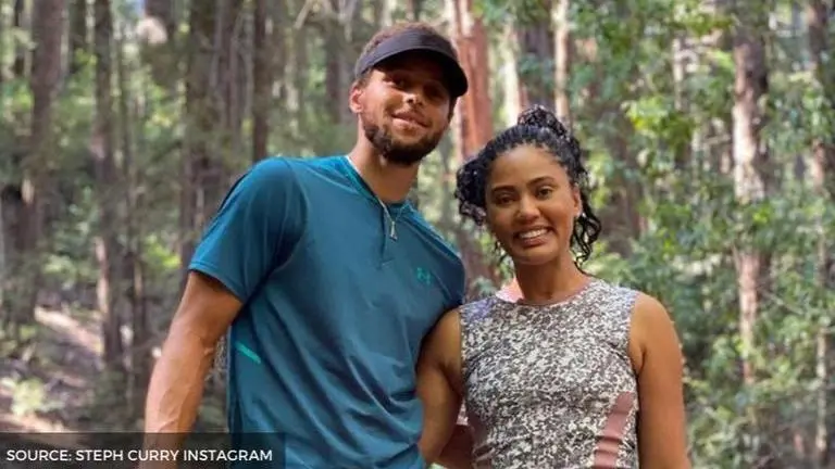 Steph Curry has funny befitting response for reporter's unusual question on wife Ayesha steph curry