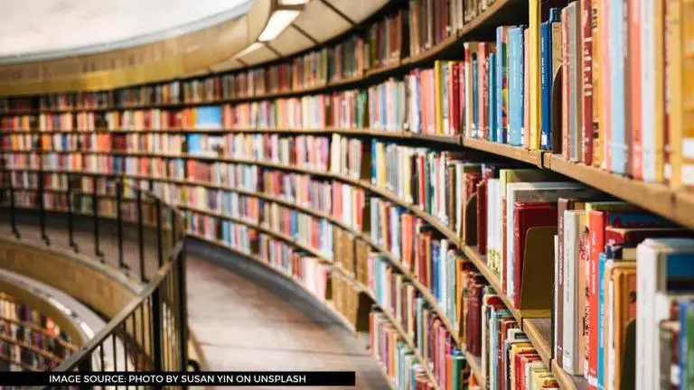 Books to read that are based on Lucknow | Know the culture and history of the city books to read