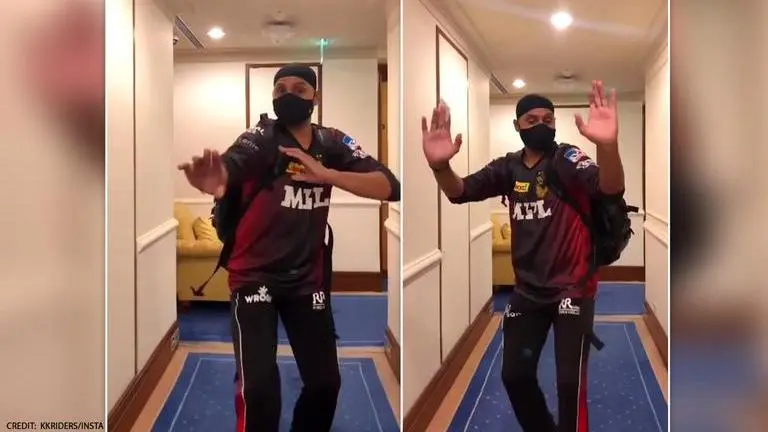 Harbhajan Singh breaks into impromptu Bhangra after his quarantine period ahead of IPL Credit: KKRIDERS/INSTA