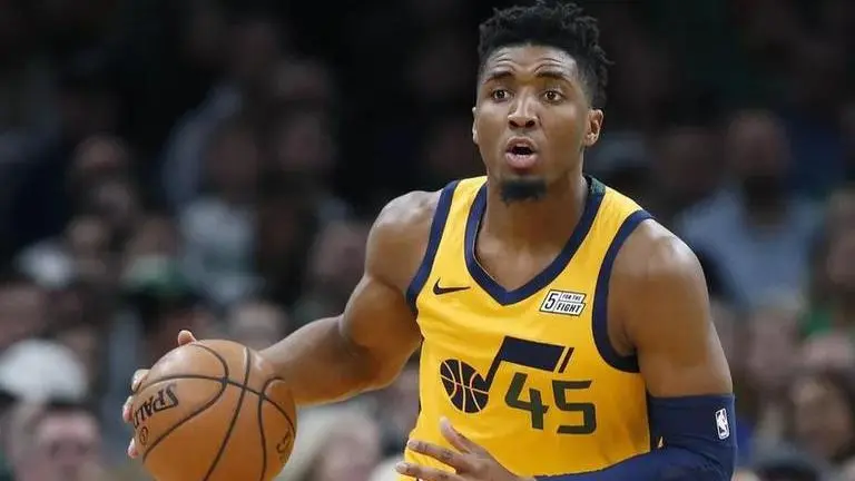 Donovan Mitchell makes layup with 7 seconds left as Jazz beat Thunder 110-109