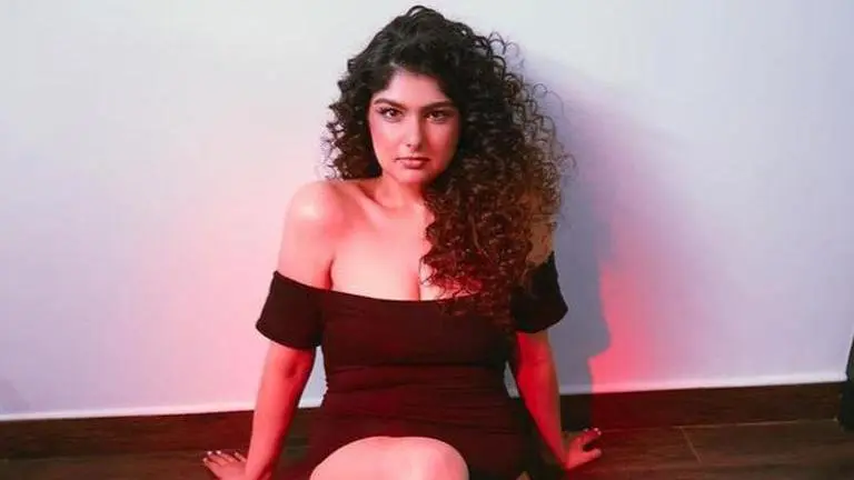 Anshula Kapoor pens note on body positivity: Trying not to let my stretch marks... Anshula Kapoor