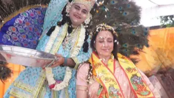 Hema Malini Plays Phoolon Ki Holi In Mathura, Shares Photos Hema Malini celebrates Holi
