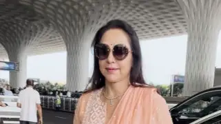 Veteran Actress Hema Malini Dons Ethnic Attire As She Jets Off From ...