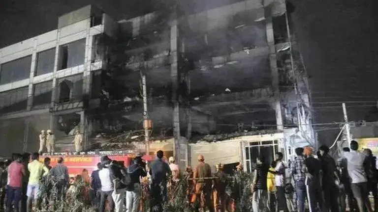 Mundka fire: Families of three victims perform last rites; 16 bodies still unidentified