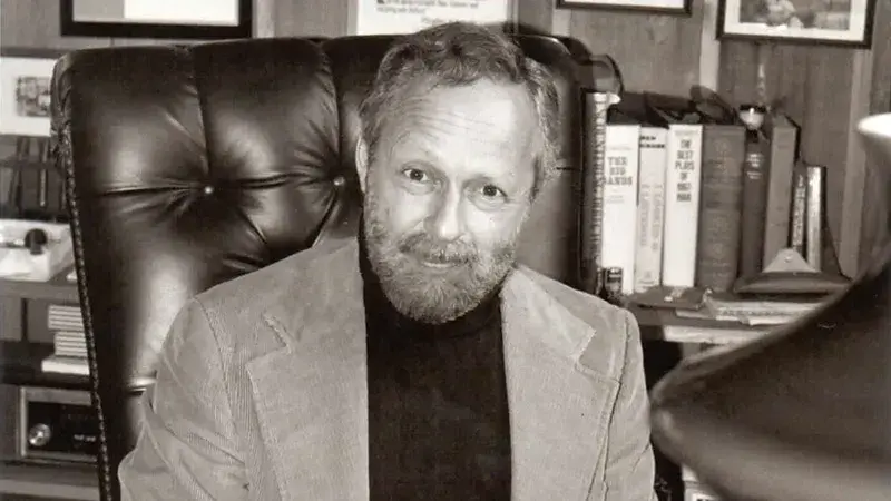 Herman Raucher, Oscar-nominated Summer of ’42 screenwriter, dies at 95 Herman Raucher