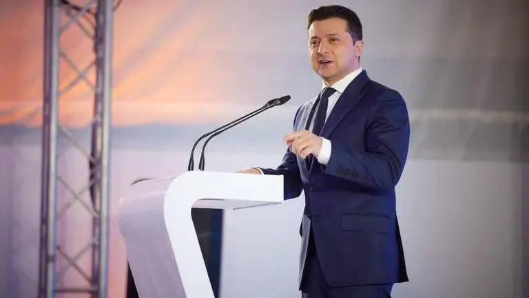 Ukraine affirms international borders will remain intact despite Putin's provocative order Zelenskyy