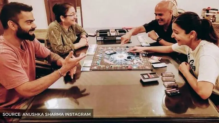 Anushka Sharma plays Monopoly with Virat Kohli and family, asks netizens to guess who won anushka sharma