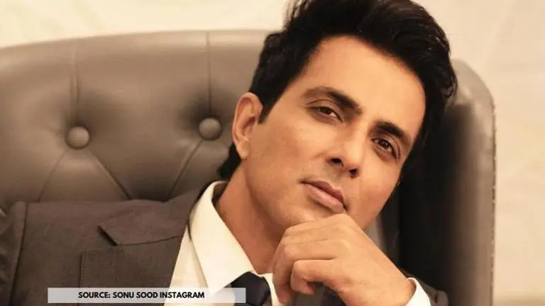 Sonu Sood turns Santa Claus for a fan by visiting his food stall in Hyderabad Sonu Sood