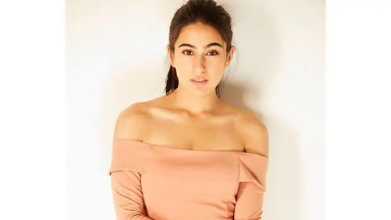 Sara Ali Khan mesmerizes fans with her charming looks and poetic skills; See her post Sara Ali Khan mesmerizes fans with her charming looks and poetic skills