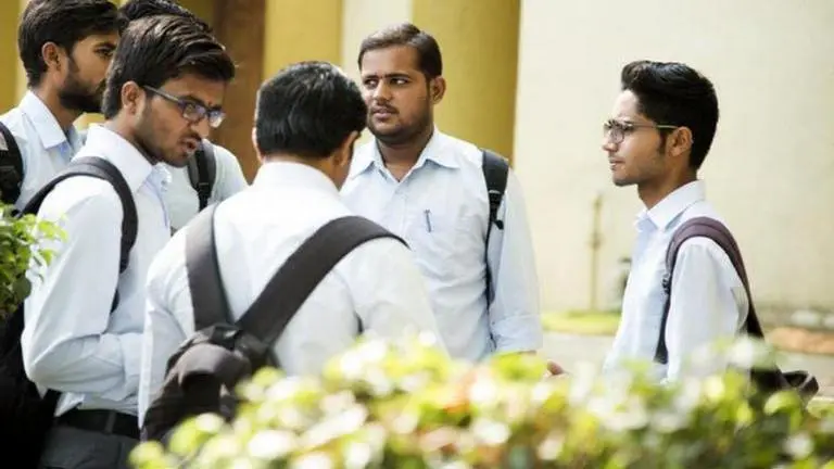 MPPEB Police Constable recruitment 2021: Last date of application extended till February 6 mppeb police constable recruitment 2021