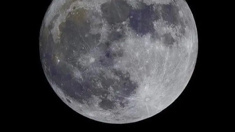 Researchers confirm existence of lunar carbon dioxide cold traps on moon for first time Moon