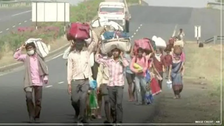Stranded Kashmiris, migrant labourers demand their evacuation to their homes