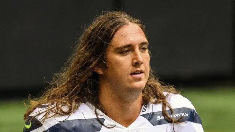 Seahawks cut ties with Chad Wheeler after arrest