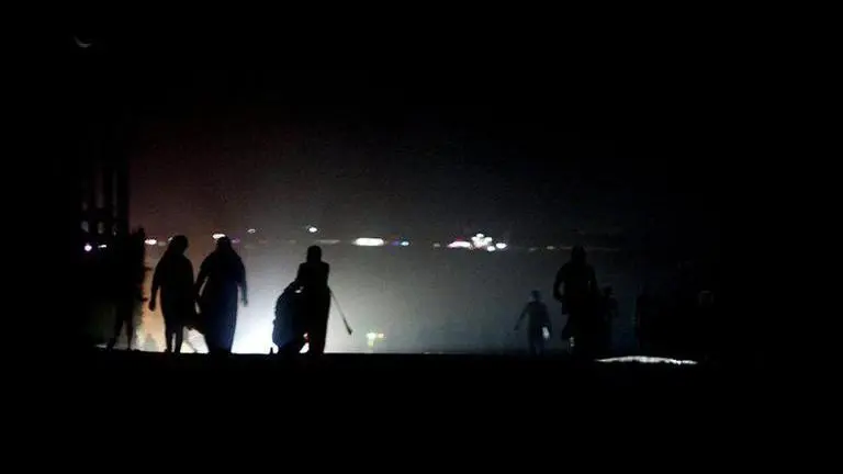 Gaza militants fire 12 rockets, Israel strikes Hamas targets