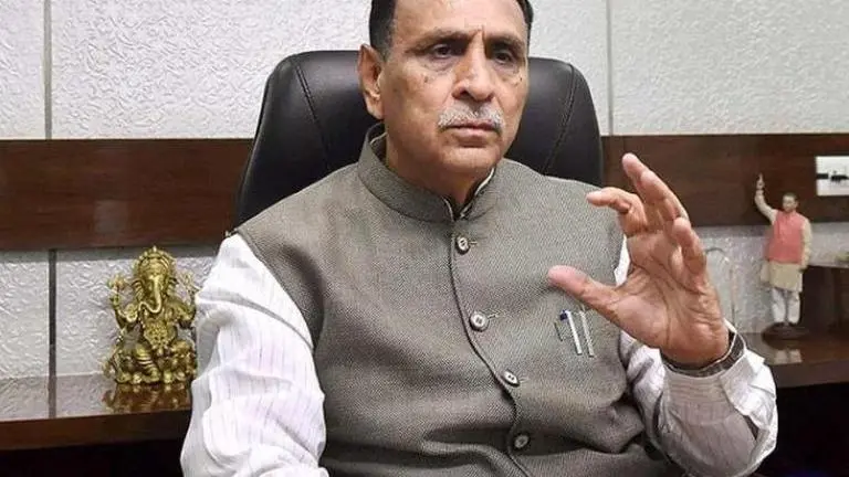 Gujarat govt says it doesn't keep train fares of migrants