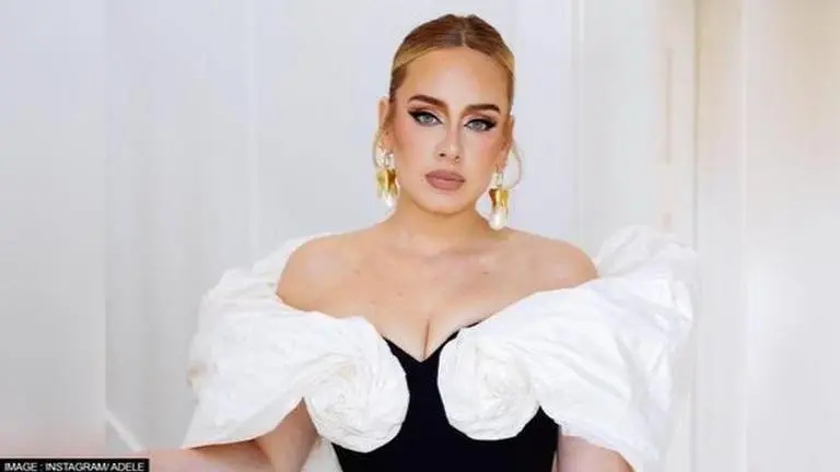 Adele's heartfelt reunion with her English teacher at television concert; watch Adele