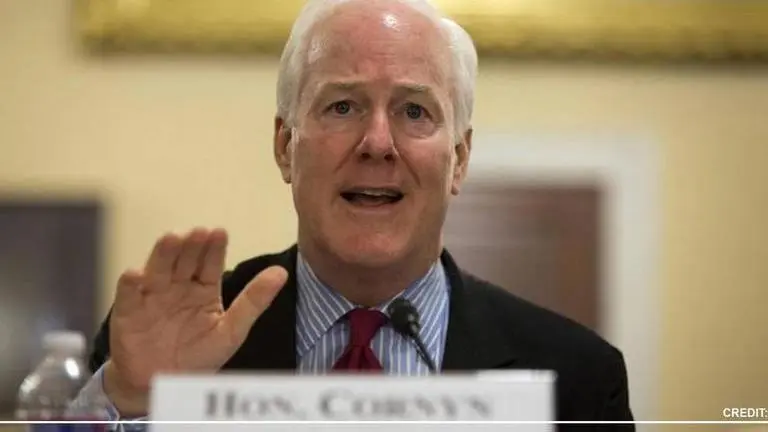 US Senator takes u-turn; encourages people to sign up for Obamacare after voting to repeal Obamacare