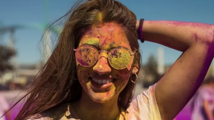 holi colours