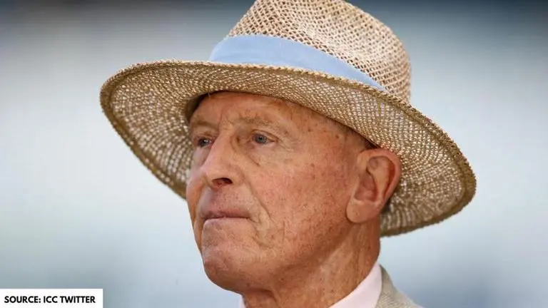 Geoffrey Boycott feels those England players choosing IPL over country should be punished Geoffrey Boycott