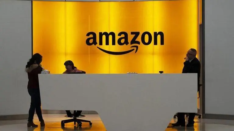 Amazon executive says he quit to protest employee firings