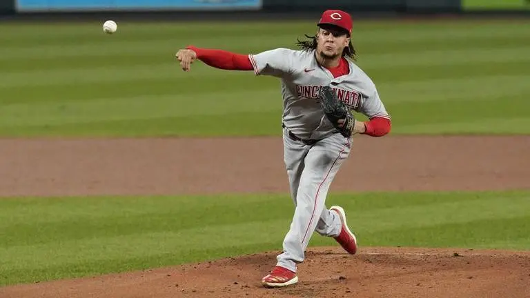 Bauer-less Reds fall back on the familiar for rotation