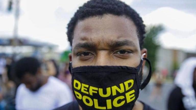 Black man sues US police officer for use of excessive force | Republic ...